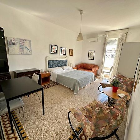 Appartamento Via Trevisani Bari Ngoại thất bức ảnh
